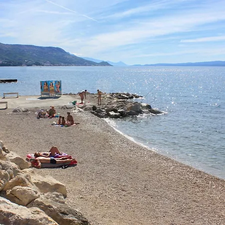 Seaside House With A Swimming Pool - 22890 Split