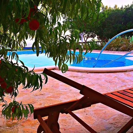 Seaside House With A Swimming Pool - 22890